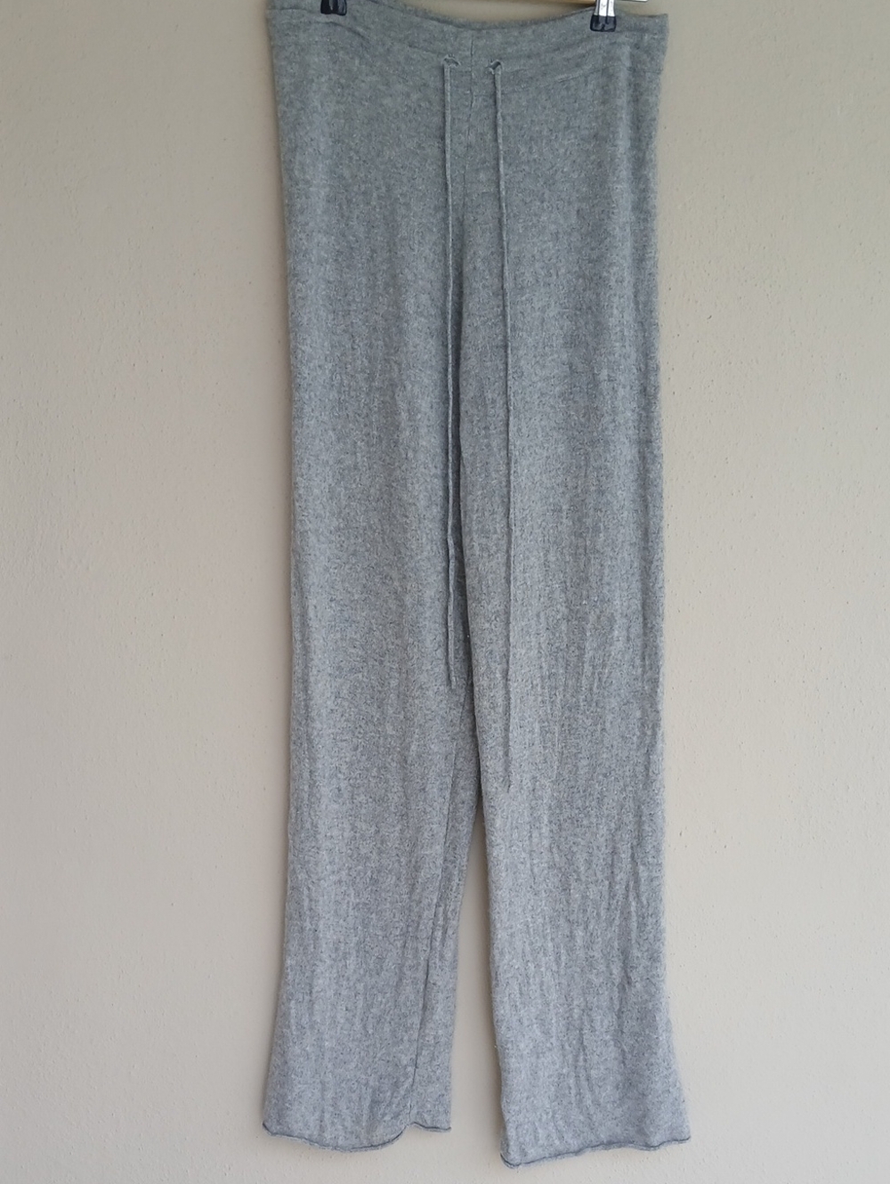 100% cashmere straight leg lounge pants Medium Tall